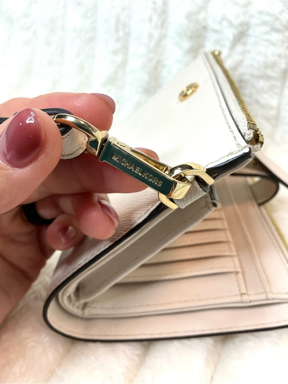 Michael Kors | Jet Set White Saffiano Leather Wristlet Wallet Clutch EUC